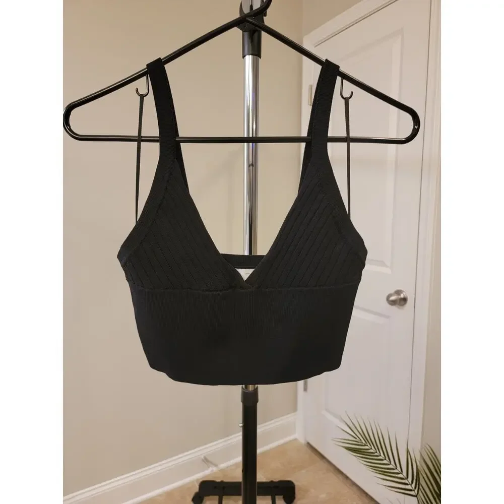 NWOT Zara Black Ribbed Knit V-Neck Crop Top Bralette Women's Size M - Picture 1 of 3